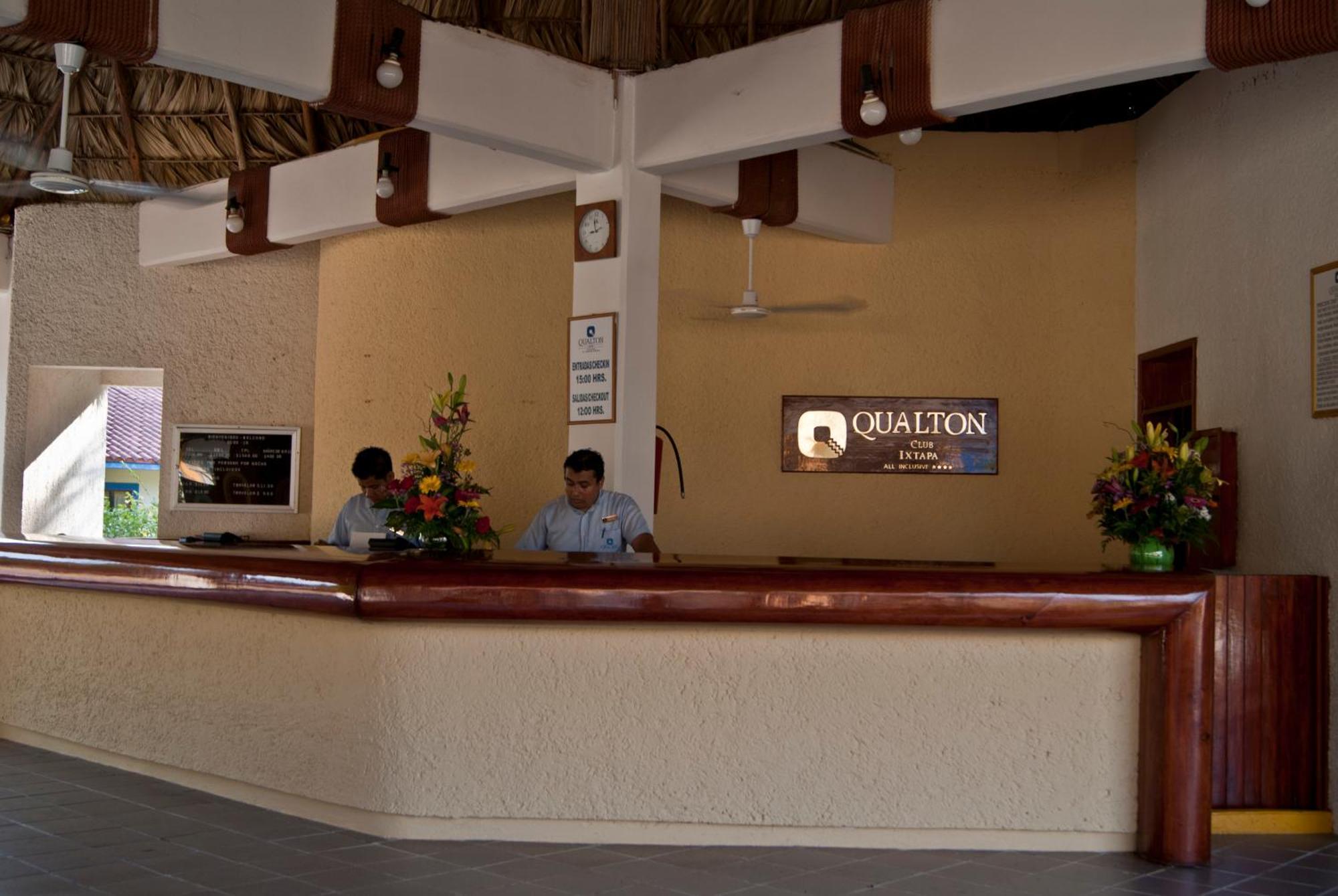Qualton Club Ixtapa All Inclusive Exterior foto